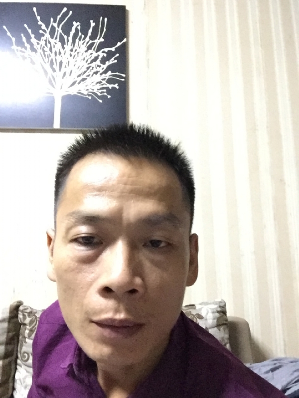 alongzhe的第一张照片--呼和浩特相亲服务中心