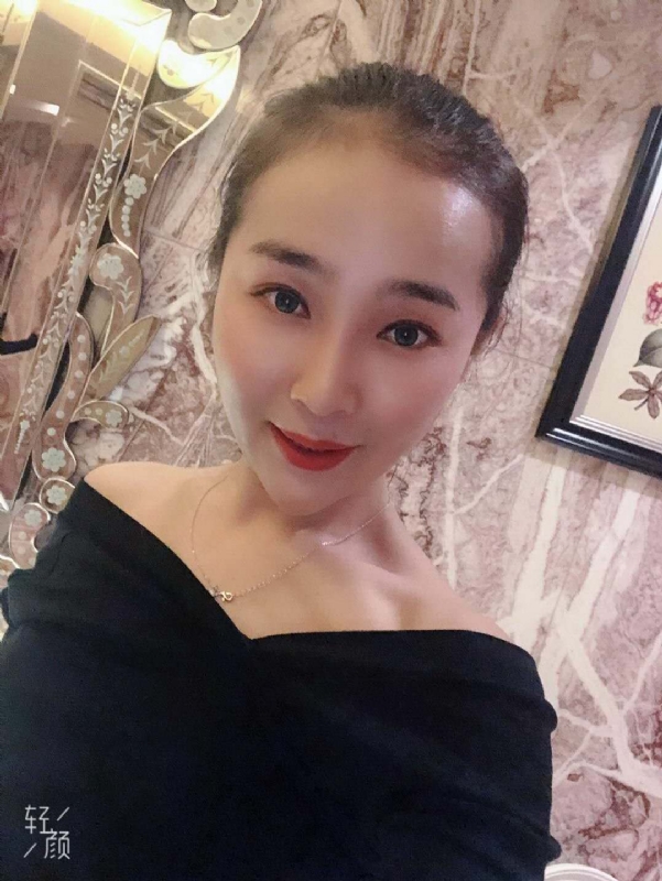 调皮的小猫的第一张照片--呼和浩特相亲服务中心