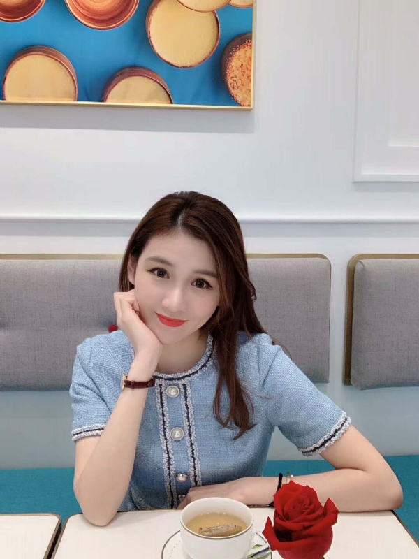 Emily的第二张照片--呼和浩特相亲服务中心