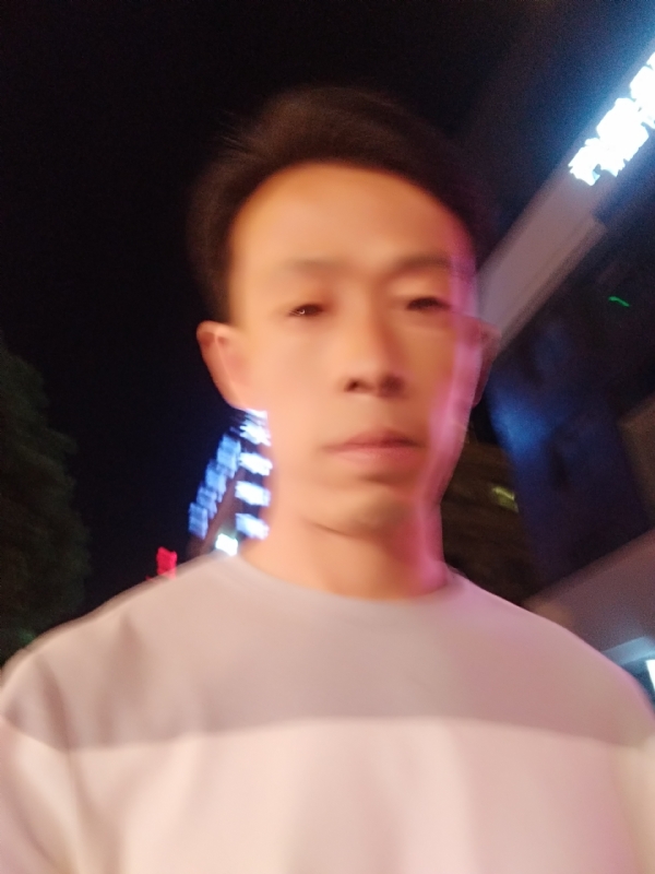 找个人来爱的第一张照片--呼和浩特相亲服务中心