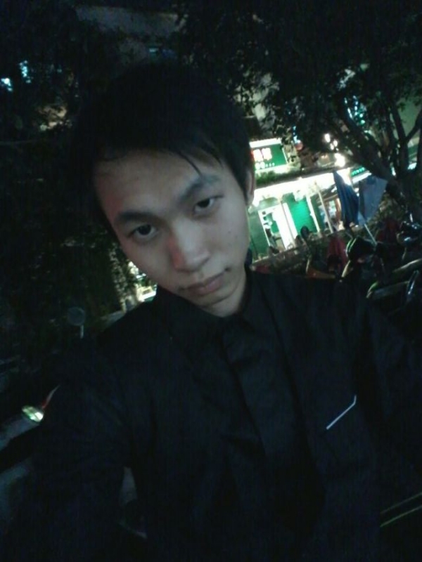 瞬间回眸的第一张照片--呼和浩特相亲服务中心