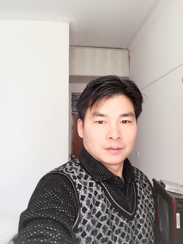 清风的第一张照片--呼和浩特相亲服务中心