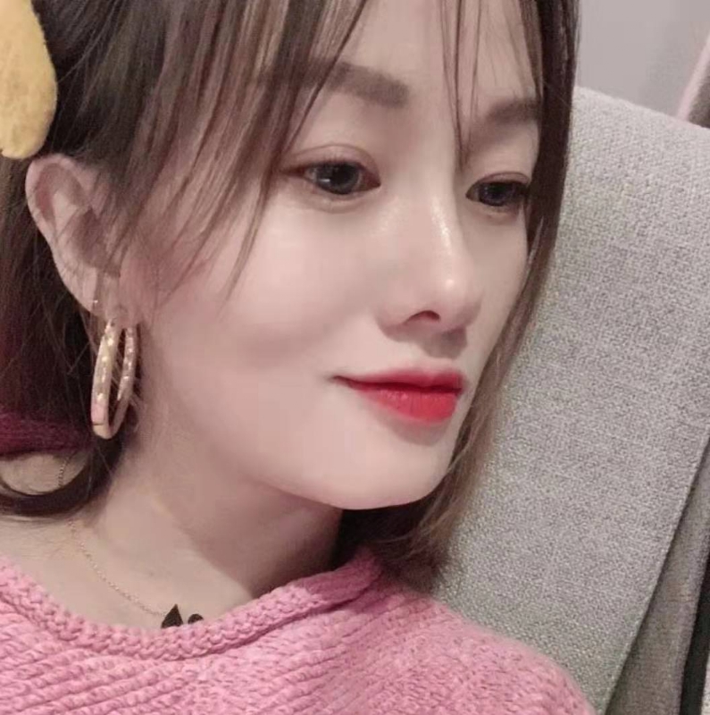 微醺的笑容的第一张照片--呼和浩特相亲服务中心