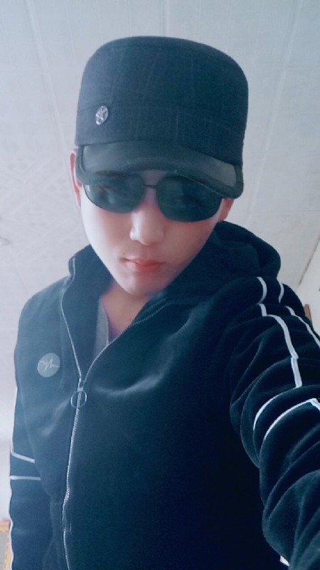 等你的季节的第一张照片--呼和浩特相亲服务中心