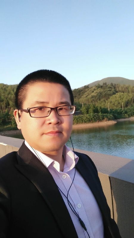 顾律师的第三张照片--呼和浩特相亲服务中心