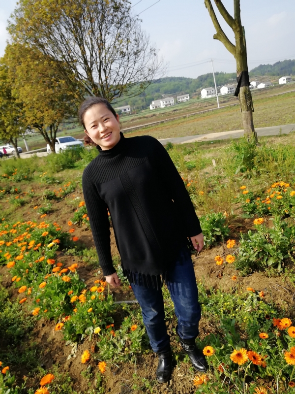 征婚女人的第四张照片--呼和浩特相亲服务中心
