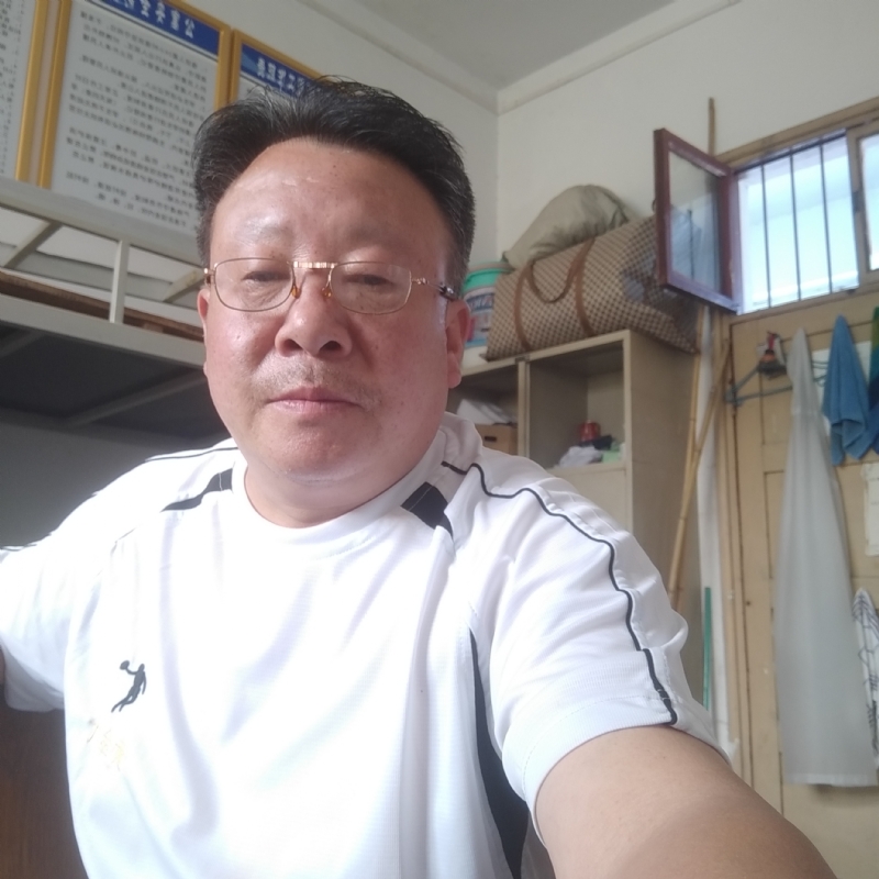 咣次次的第一张照片--呼和浩特相亲服务中心