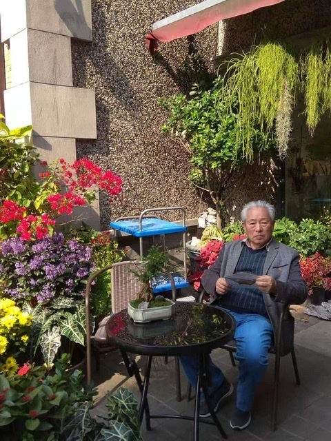 胡敬元的第二张照片--呼和浩特相亲服务中心