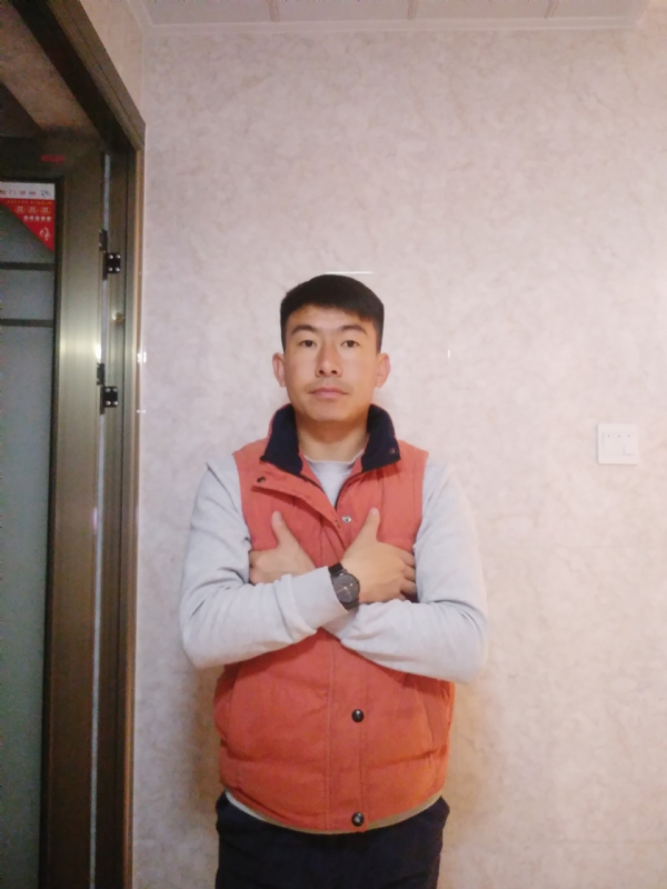石林小伙的第一张照片--呼和浩特相亲服务中心