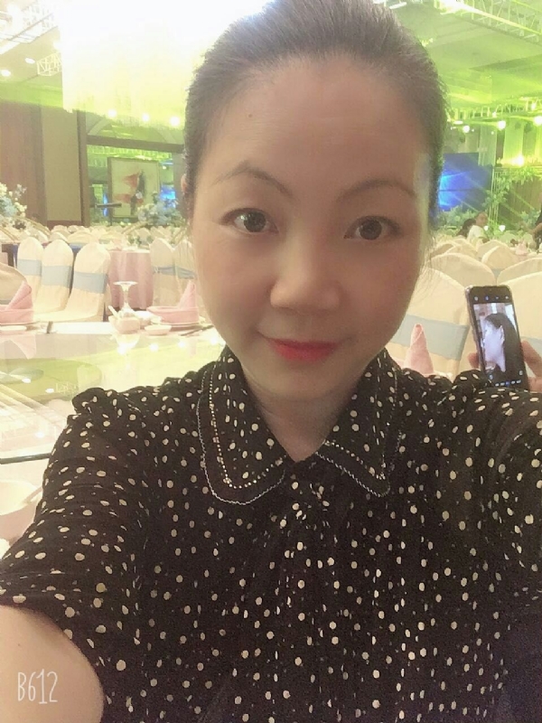 泡沫的第一张照片--呼和浩特相亲服务中心