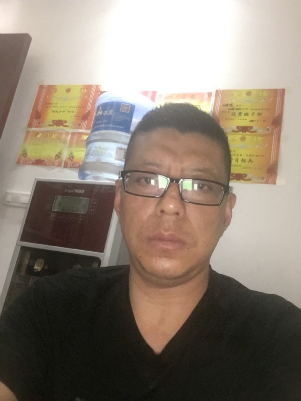牵手的第一张照片--呼和浩特相亲服务中心