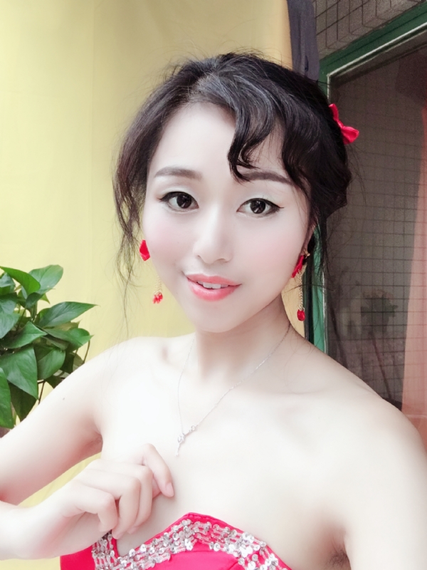 薇薇的第一张照片--呼和浩特相亲服务中心