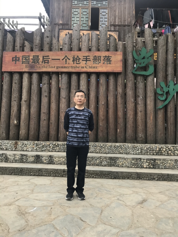 屯里的富豪的第一张照片--呼和浩特相亲服务中心