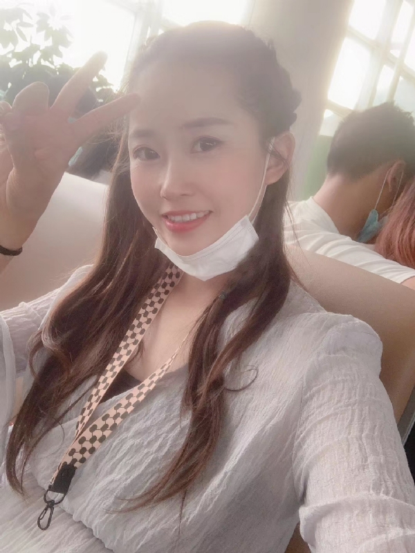 宁乙的第二张照片--呼和浩特相亲服务中心
