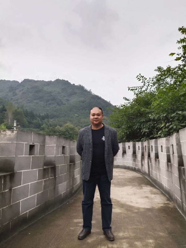 玉竹的第一张照片--呼和浩特相亲服务中心