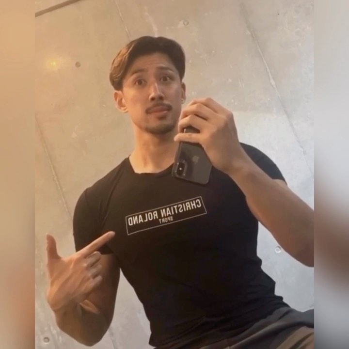 迎风而上的第一张照片--呼和浩特相亲服务中心