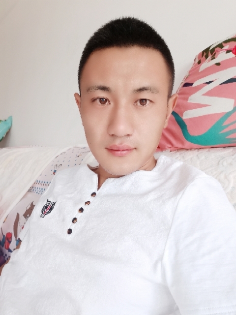 海阔天空的第一张照片--呼和浩特相亲服务中心