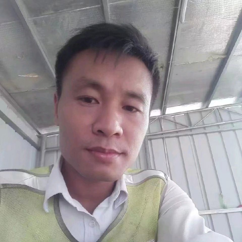 小马哥的第二张照片--呼和浩特相亲服务中心