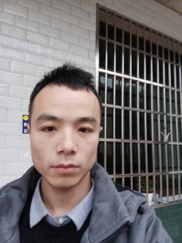 笑得那么开心的第二张照片--呼和浩特相亲服务中心