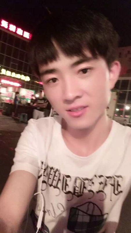 小先生的第一张照片--呼和浩特相亲服务中心