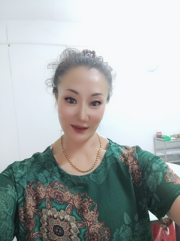 燕子的第二张照片--呼和浩特相亲服务中心