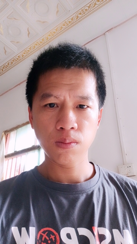 人都再努力的第一张照片--呼和浩特相亲服务中心