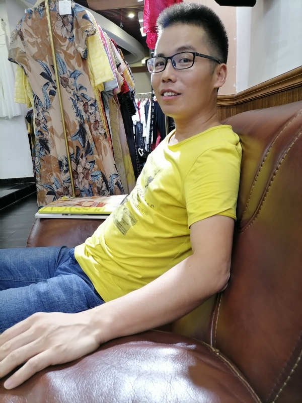 汪顺鹏的第二张照片--呼和浩特相亲服务中心