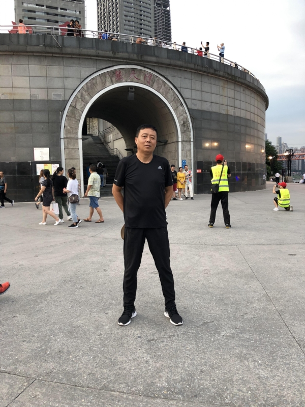 旭日东升的第一张照片--呼和浩特相亲服务中心