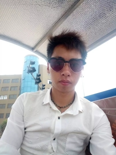 寻缘的第一张照片--呼和浩特相亲服务中心
