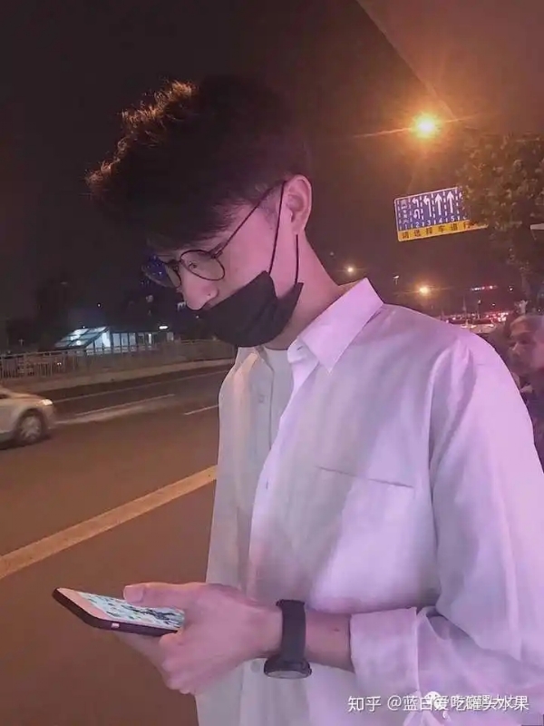 情圣的第一张照片--呼和浩特相亲服务中心