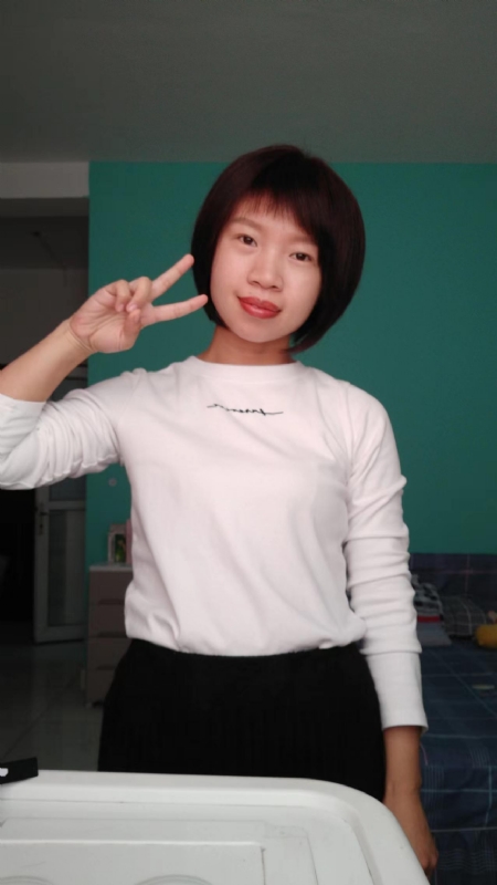 向日葵的第一张照片--呼和浩特相亲服务中心