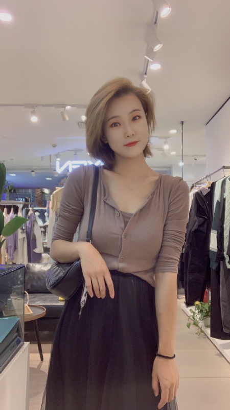 大婷子的第一张照片--呼和浩特相亲服务中心