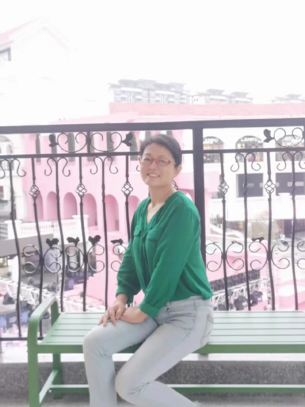 丽华的第四张照片--呼和浩特相亲服务中心