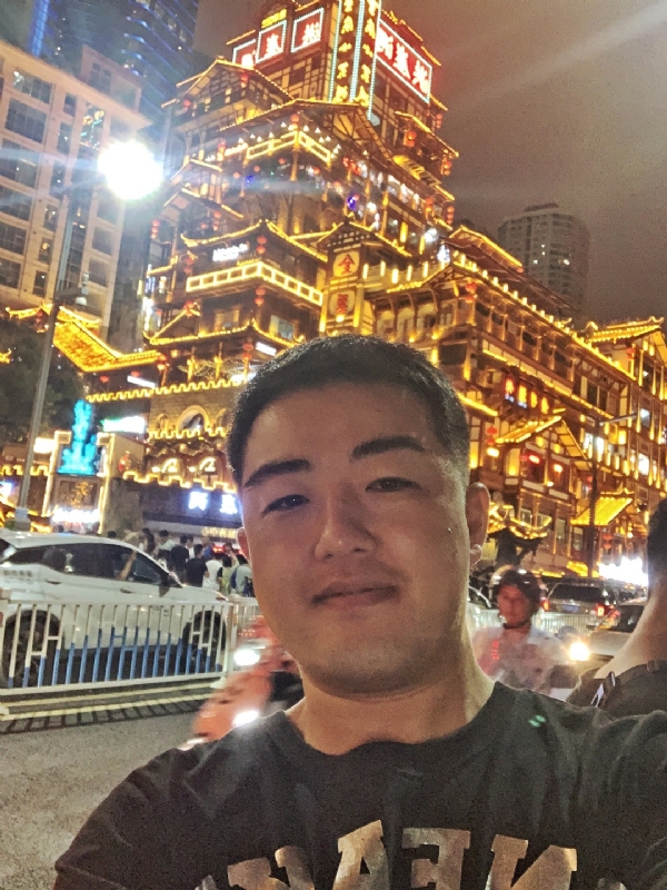 钢铁侠的第一张照片--呼和浩特相亲服务中心