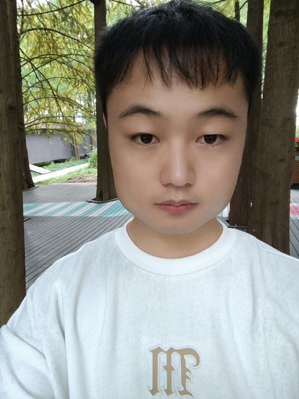 故人似的第一张照片--呼和浩特相亲服务中心