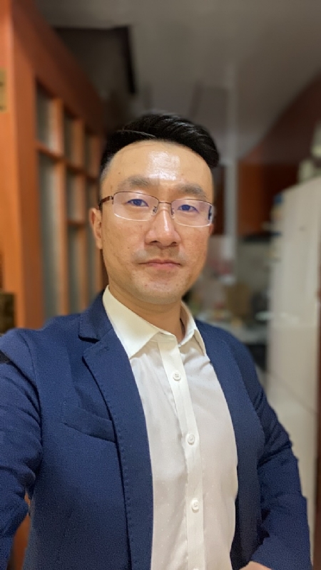 笑看人生的第一张照片--呼和浩特相亲服务中心