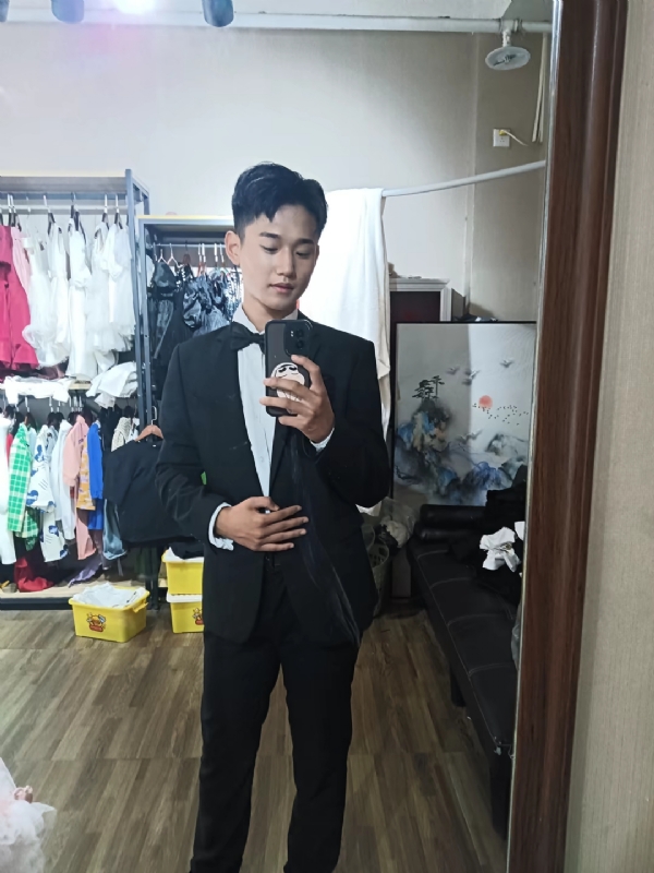 李梓宇的第一张照片--呼和浩特相亲服务中心
