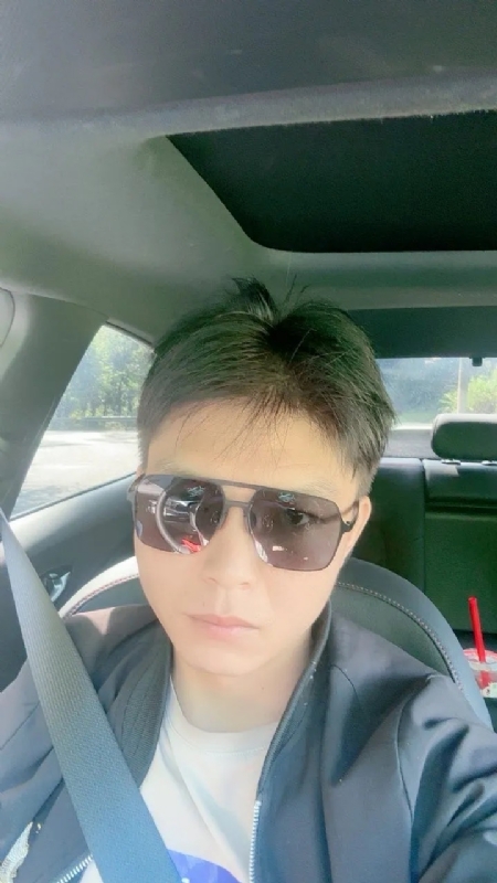 怀念的第一张照片--呼和浩特相亲服务中心