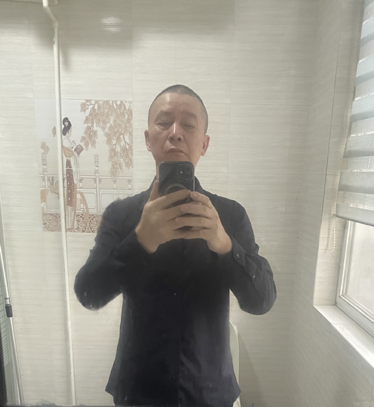 荣哥的第一张照片--呼和浩特相亲服务中心