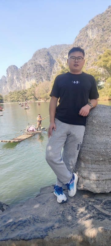 受过伤的狼的第三张照片--呼和浩特相亲服务中心