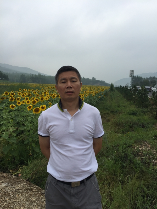 爱拼才会赢的大叔的第三张照片--呼和浩特相亲服务中心