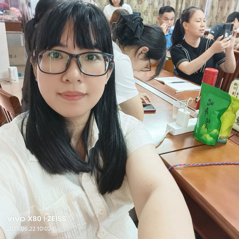 雯城慧敏的第一张照片--呼和浩特相亲服务中心