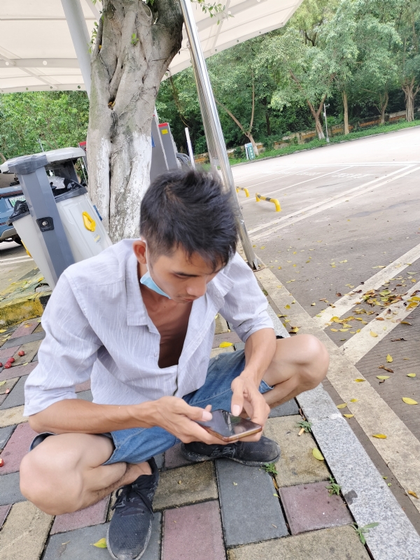 太累了的第一张照片--呼和浩特相亲服务中心